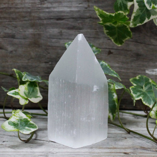 Selenite Pencil Point Tower 10 cm - Crystal Nest