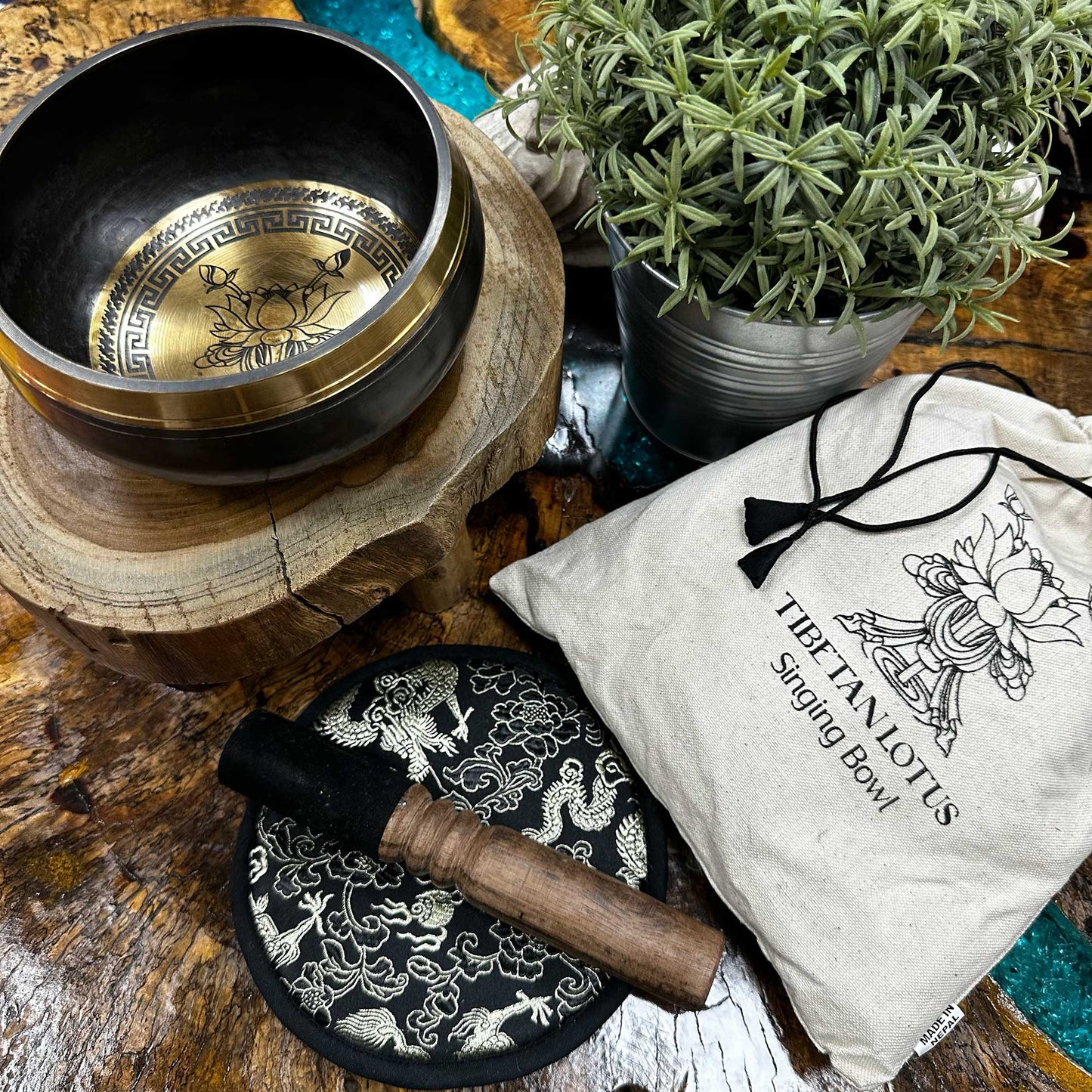 Lotus Flower Singing Bowl Set - Crystal Nest
