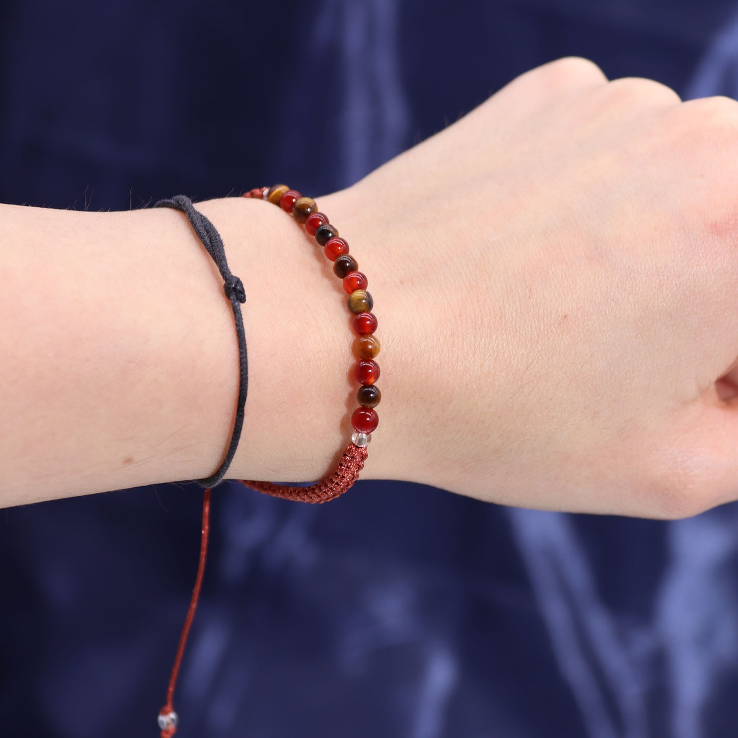 Leo Zodiac Crystal Candle with Gemstone Bracelet - Crystal Nest
