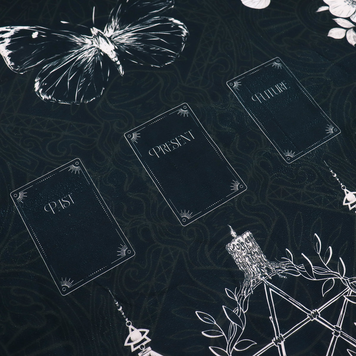 Witch’s Garden Tarot & Oracle Card Reading Cloth - Crystal Nest