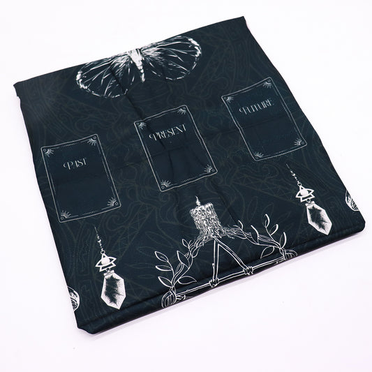 Witch’s Garden Tarot & Oracle Card Reading Cloth