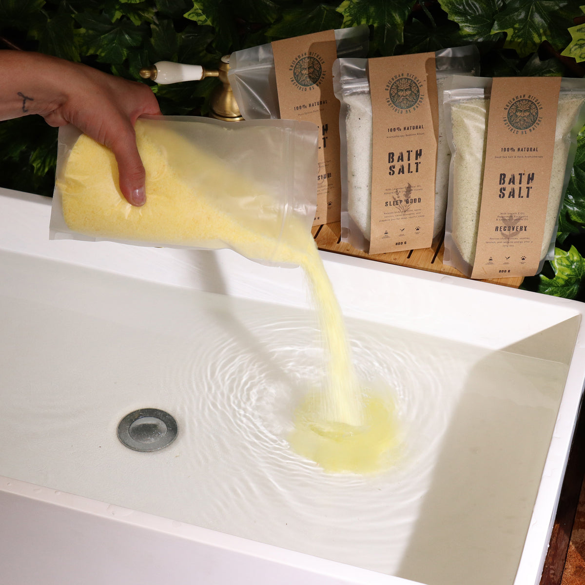Glow & Go Vitamin C & Mandarin Epsom Bath Salts | 800g - Crystal Nest