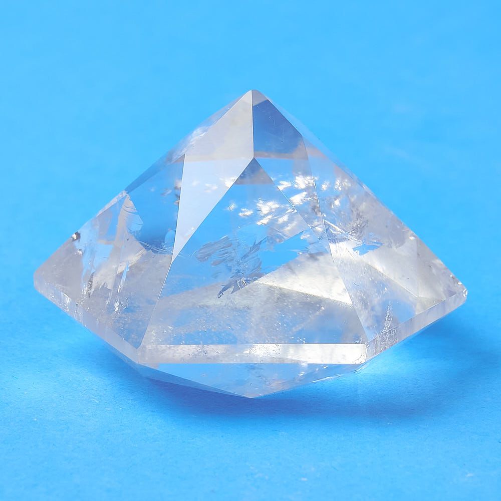 Polished Quartz Star Diamond - Crystal Nest