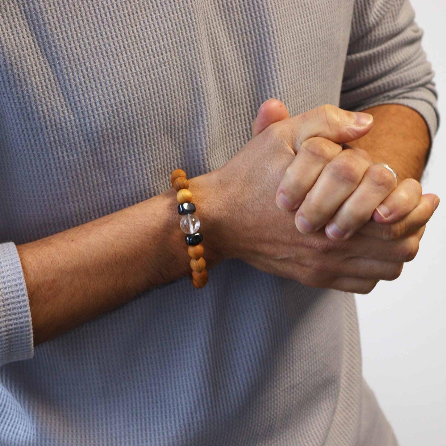 Cedarwood & Clear Quartz Crown Chakra Bracelet - Crystal Nest