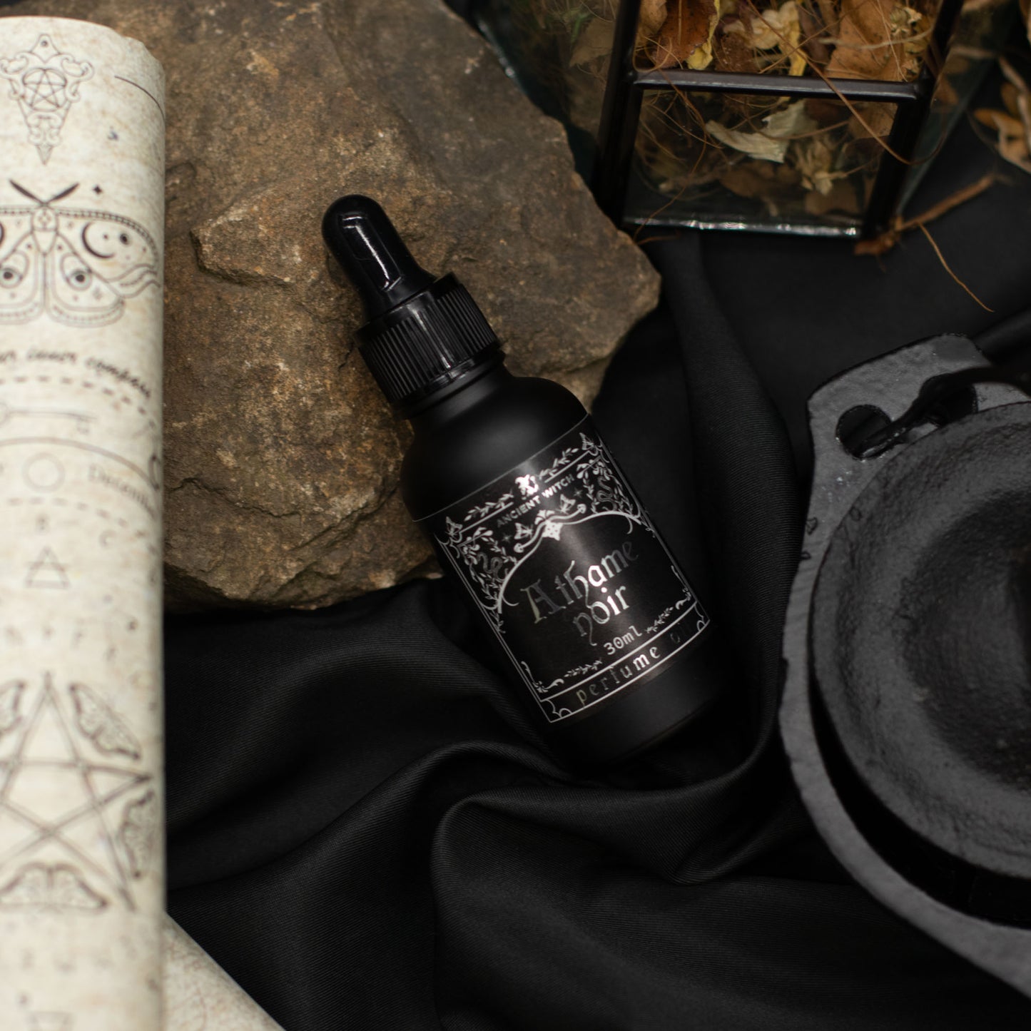 Athame Noir Perfume Oil | Iris, Neroli & Musk Ritual Fragrance | 30ml - Crystal Nest