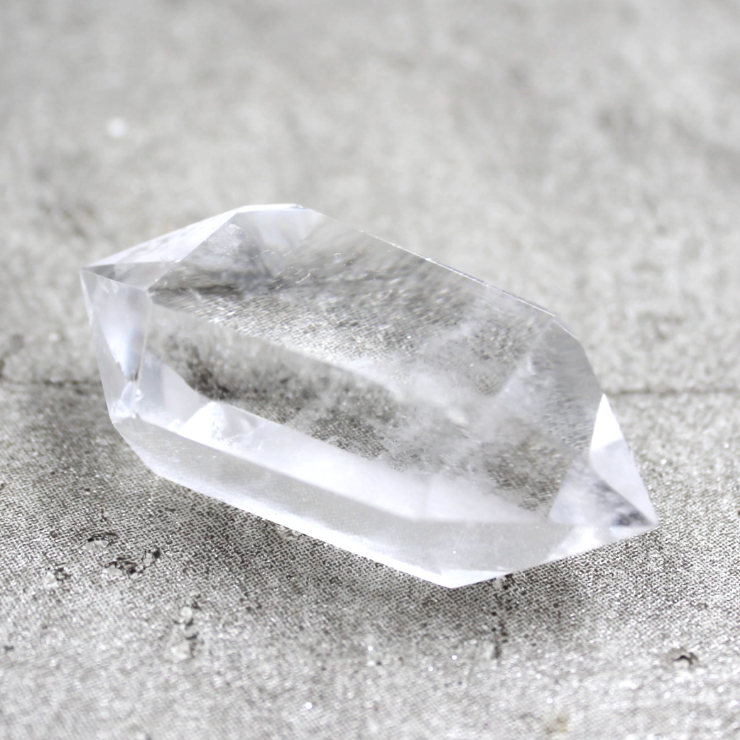 Quartz Double Terminated Point | Medium - Crystal Nest