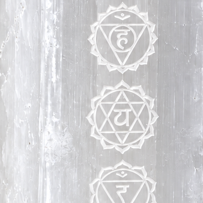 7 Chakra Selenite Lamp | 25cm - Crystal Nest