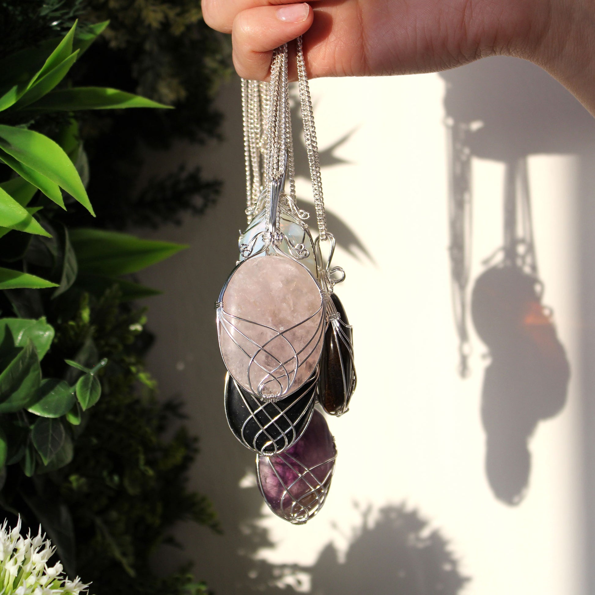 Rose Quartz Oval Crystal Pendant Necklace - Crystal Nest